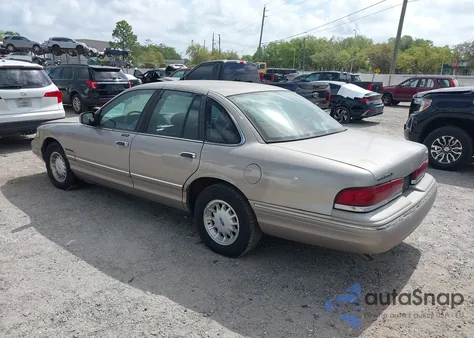 1995 Ford Crown Victoria Lx from USA, damaged, VIN 2FALP74W8SX142011